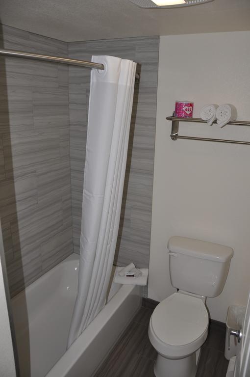 Motel 6 Maple/Main Hesperia Eksteriør bilde
