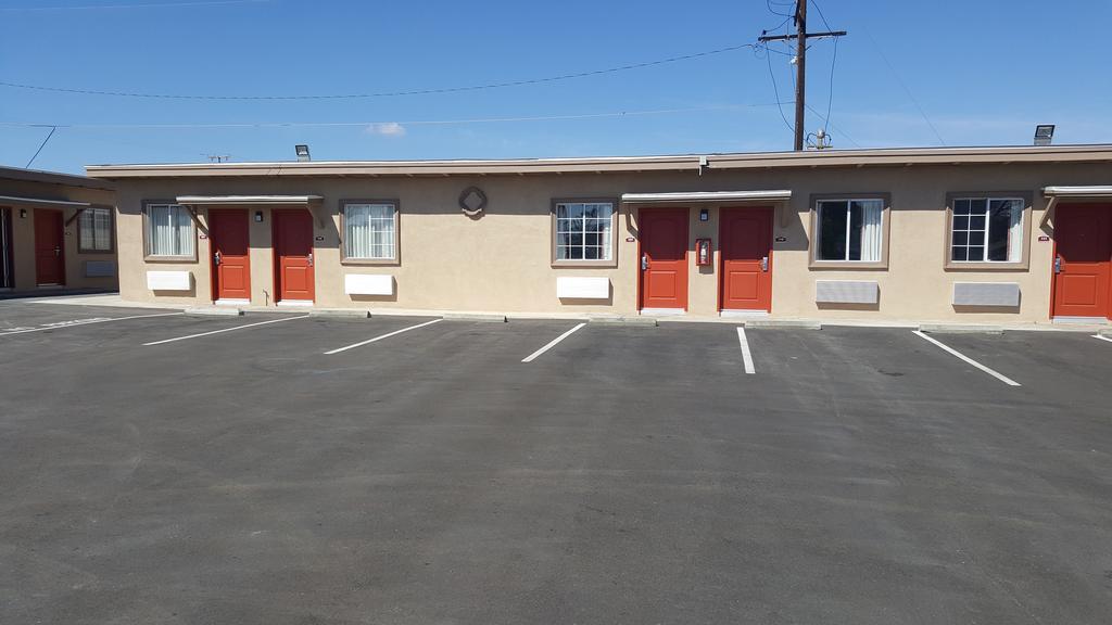 Motel 6 Maple/Main Hesperia Eksteriør bilde
